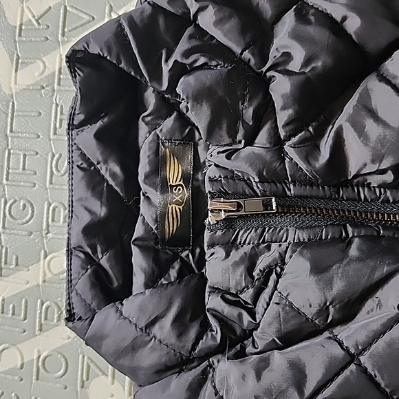 Womens Vest - Picture 2 of 5